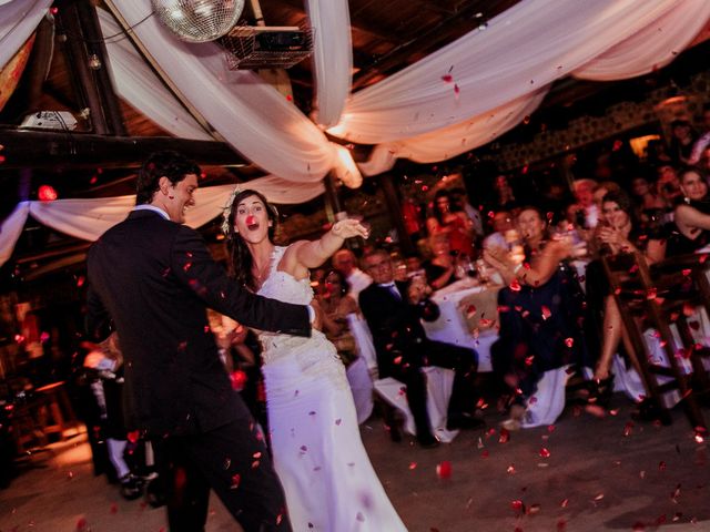 El casamiento de Jairo y Florencia en Miramar, Buenos Aires 41
