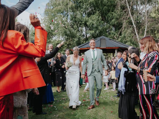 El casamiento de Eugenio y Adriana en San Martín de los Andes, Neuquén 17