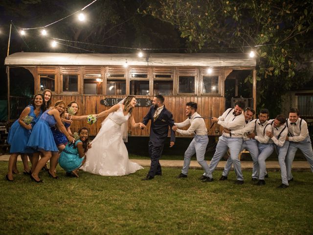 El casamiento de Lucas y Evelyn en Barrio Parque Leloir, Buenos Aires 40