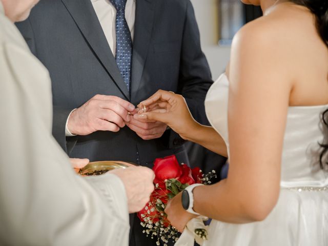 El casamiento de Mauricio y Evelyn en Adrogué, Buenos Aires 24