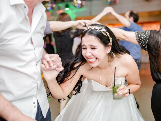 El casamiento de Mauricio y Evelyn en Adrogué, Buenos Aires 44