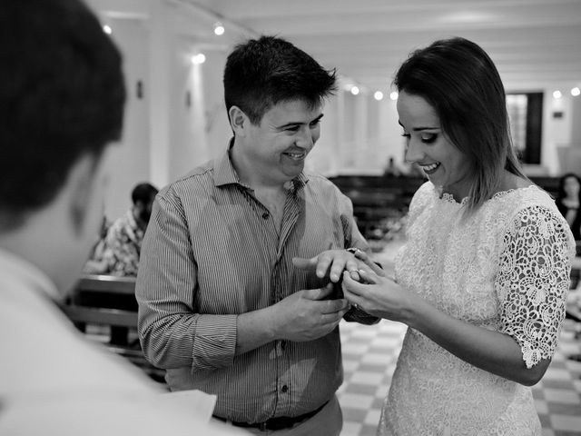 El casamiento de Alejandro y Alejandra en Berazategui, Buenos Aires 23