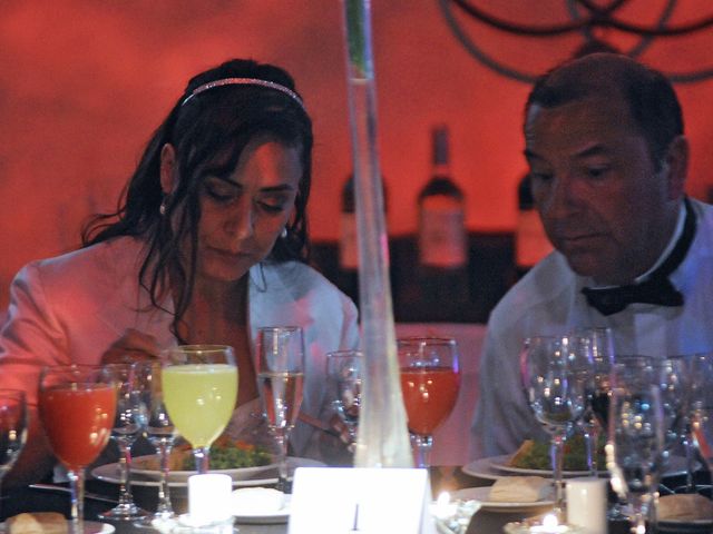 El casamiento de Rodolfo y Melania en Aero Club Rosario, Santa Fe 14