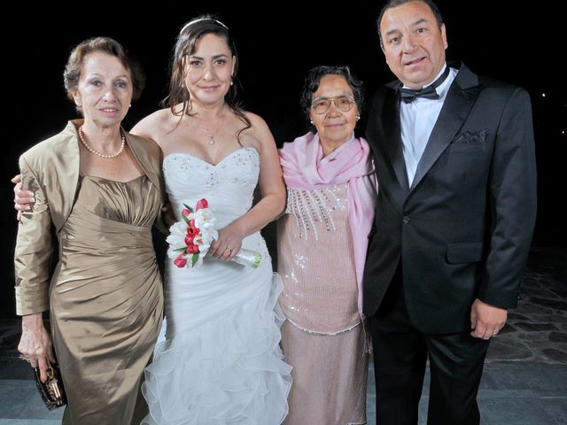 El casamiento de Rodolfo y Melania en Aero Club Rosario, Santa Fe 91