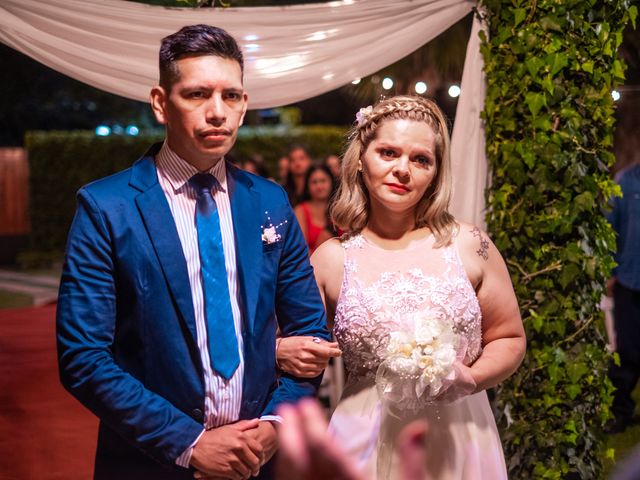 El casamiento de Nahuel y Noemi en Burzaco, Buenos Aires 15