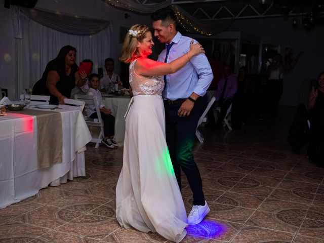 El casamiento de Nahuel y Noemi en Burzaco, Buenos Aires 25