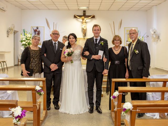 El casamiento de Rubén y Andrea en Santa Fe, Santa Fe 28