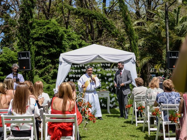 El casamiento de Agustin y Yasmin en Berazategui, Buenos Aires 13
