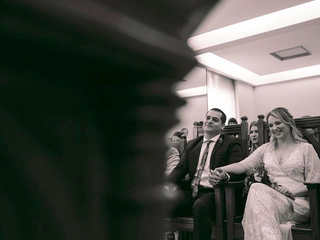 El casamiento de Joni y Flor en Caballito, Capital Federal 13