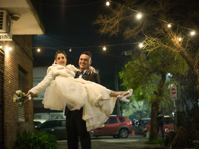 El casamiento de Cristian y Leila  en Burzaco, Buenos Aires 11