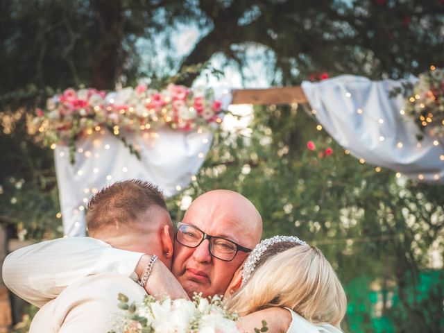 El casamiento de Santiago y Daiana en Las Rosas, Mendoza 15