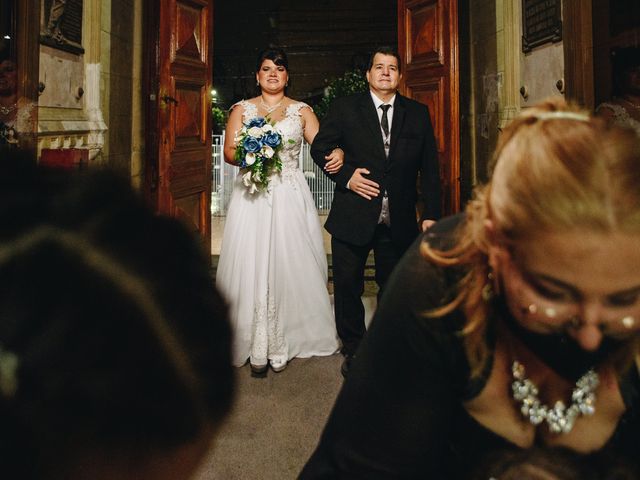 El casamiento de Ale y Flor en Avellaneda, Buenos Aires 12