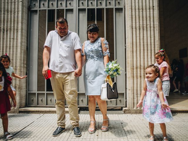 El casamiento de Ale y Flor en Avellaneda, Buenos Aires 116