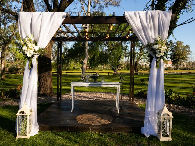 El casamiento de Damian y Lola en Rivadavia, Buenos Aires 3