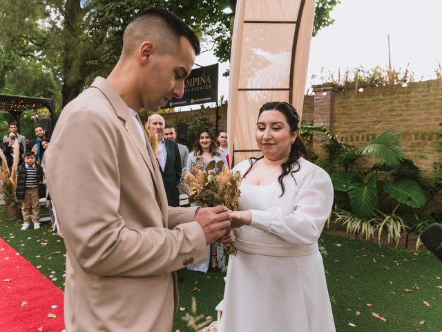 El casamiento de Lucas y Mariana en Burzaco, Buenos Aires 18