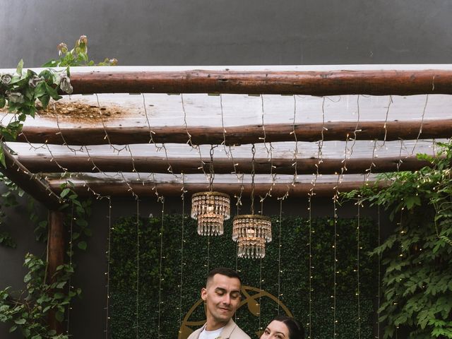 El casamiento de Lucas y Mariana en Burzaco, Buenos Aires 1