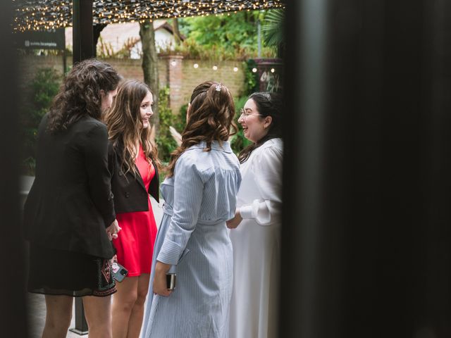 El casamiento de Lucas y Mariana en Burzaco, Buenos Aires 27