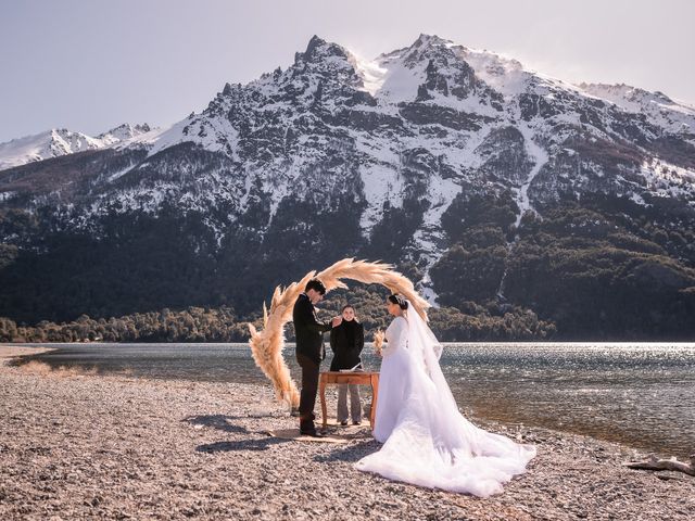 El casamiento de Hugo y Gabriela en San Carlos de Bariloche, Río Negro 29