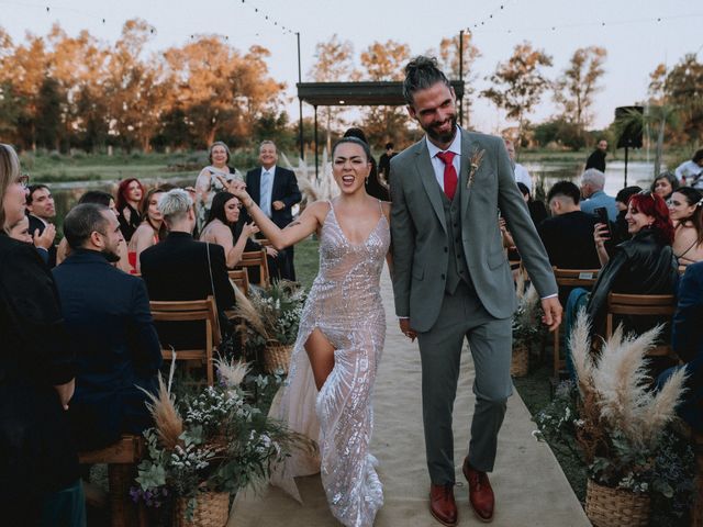 El casamiento de Gonza y Viole en Exaltacion de La Cruz, Buenos Aires 35