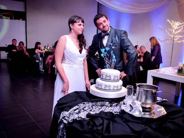 El casamiento de Ivan y Ayelen en Villa Ballester, Buenos Aires 104