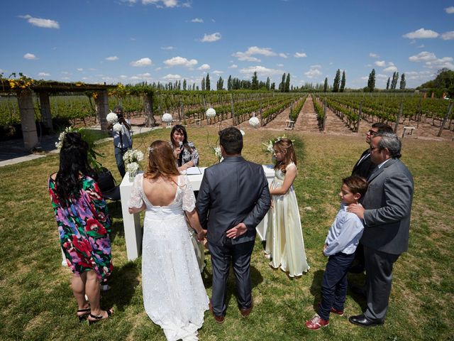 El casamiento de Carlos y Florencia en Maipu, Mendoza 36