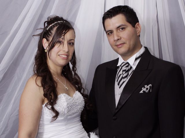El casamiento de Diego y Yanina en Temperley, Buenos Aires 8