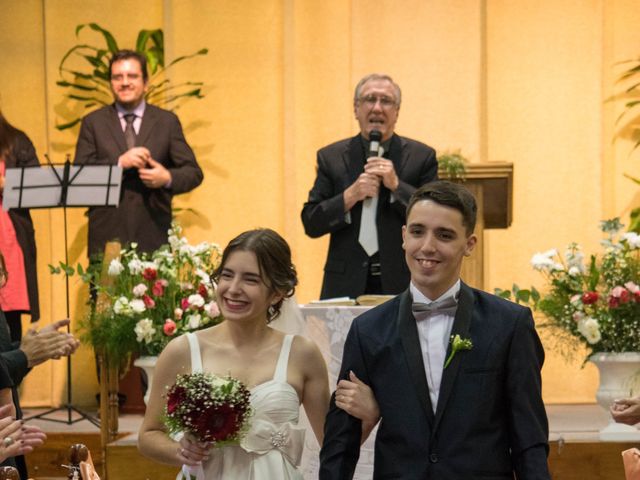 El casamiento de Darío y Agustina en Haedo, Buenos Aires 15