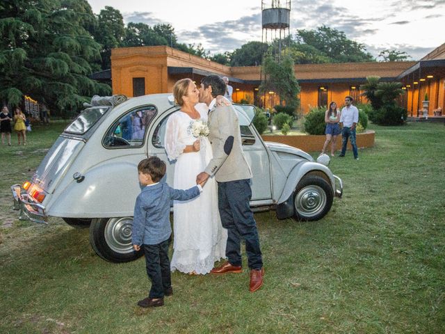 El casamiento de Ignacio y Cecilia en Carlos Keen, Buenos Aires 7
