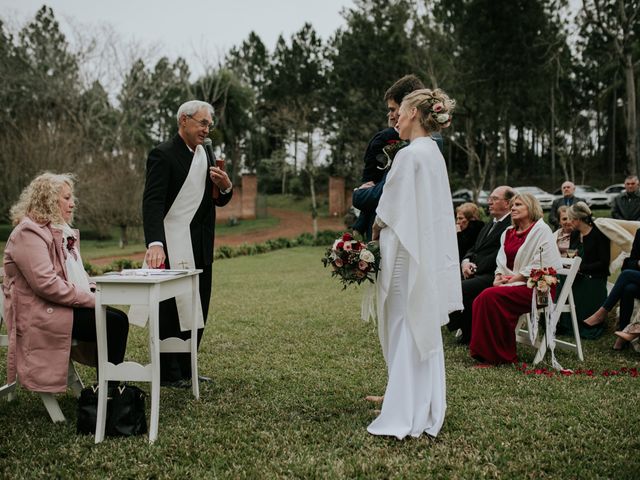 El casamiento de Juan y Paola en Leandro N Alem, Misiones 19