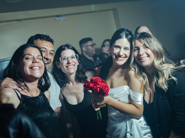 El casamiento de Augusto y Camila en Villa Lynch, Buenos Aires 14