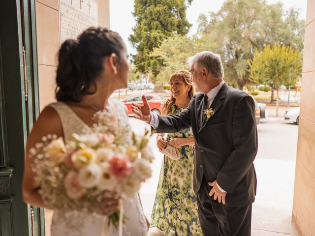 El casamiento de Agus y Viti en Lobos, Buenos Aires 25