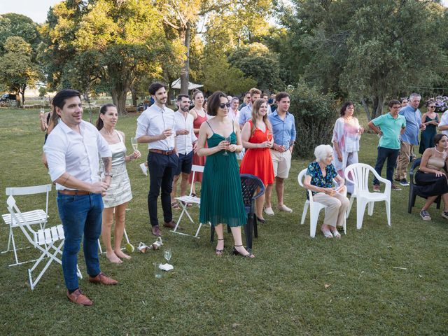 El casamiento de Agus y Viti en Lobos, Buenos Aires 36