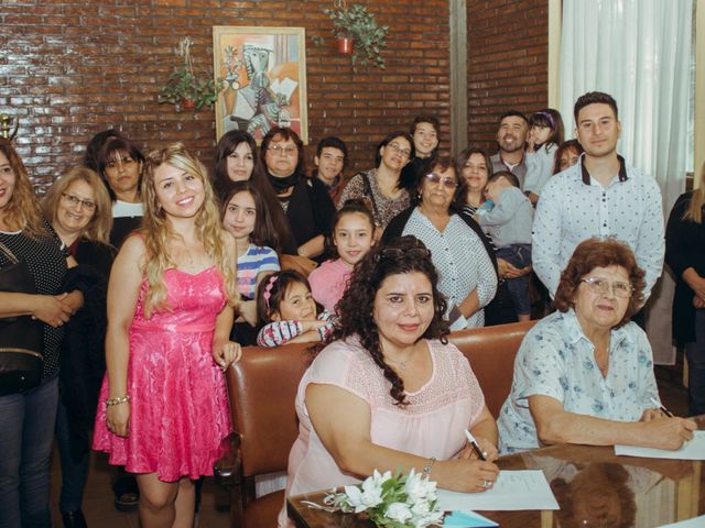 El casamiento de Nico y Aldi en Belén de Escobar, Buenos Aires 42