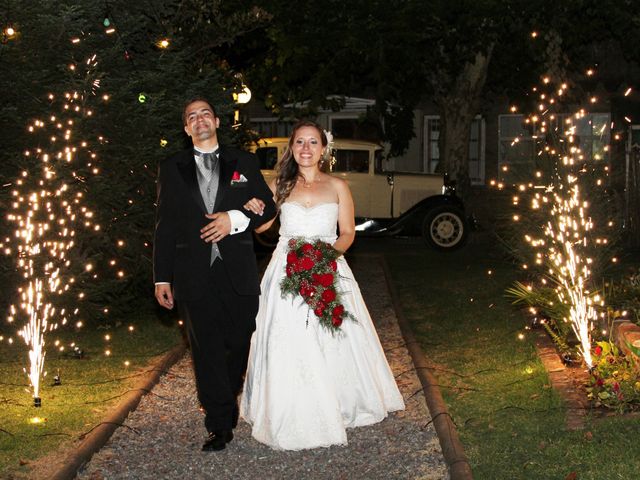 El casamiento de Gabriel y Vanesa en Monte Grande, Buenos Aires 50