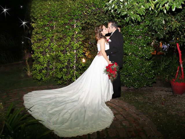 El casamiento de Gabriel y Vanesa en Monte Grande, Buenos Aires 53