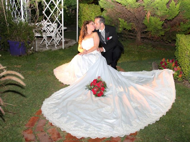 El casamiento de Gabriel y Vanesa en Monte Grande, Buenos Aires 54