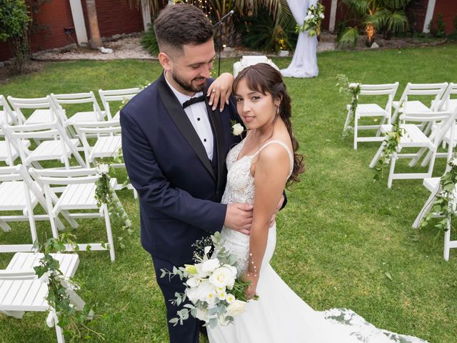 El casamiento de Nico y Vicky en Ituzaingó, Buenos Aires 17