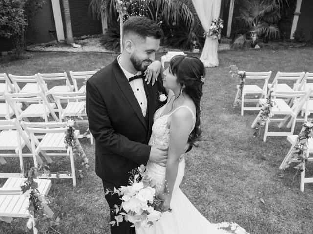 El casamiento de Nico y Vicky en Ituzaingó, Buenos Aires 18