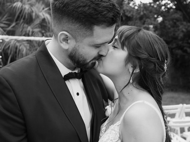 El casamiento de Nico y Vicky en Ituzaingó, Buenos Aires 19