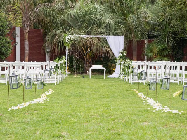 El casamiento de Nico y Vicky en Ituzaingó, Buenos Aires 24