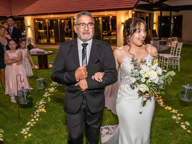 El casamiento de Nico y Vicky en Ituzaingó, Buenos Aires 35