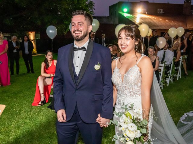 El casamiento de Nico y Vicky en Ituzaingó, Buenos Aires 37