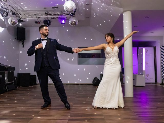 El casamiento de Nico y Vicky en Ituzaingó, Buenos Aires 64