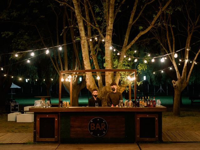 El casamiento de Nicolas y Victoria en La Lucila, Buenos Aires 7