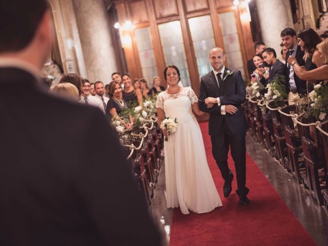 El casamiento de Cristian y Virginia en Caballito, Capital Federal 10