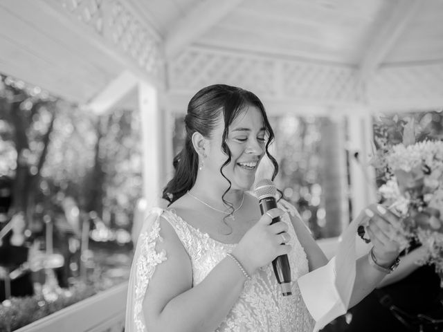 El casamiento de Fabrizio y Tania en Burzaco, Buenos Aires 25