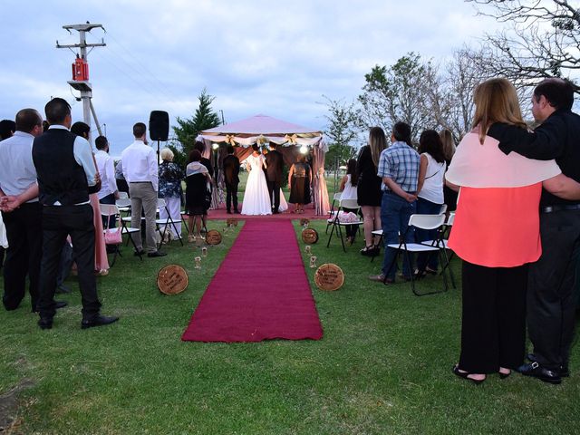 El casamiento de Alejandro y Araceli en Rafaela, Santa Fe 11