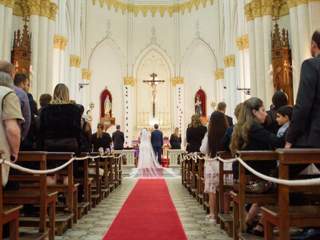 El casamiento de Mauricio y Valeria en Rosario, Santa Fe 32