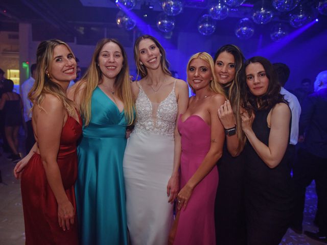 El casamiento de Patricio y Azul en Burzaco, Buenos Aires 14