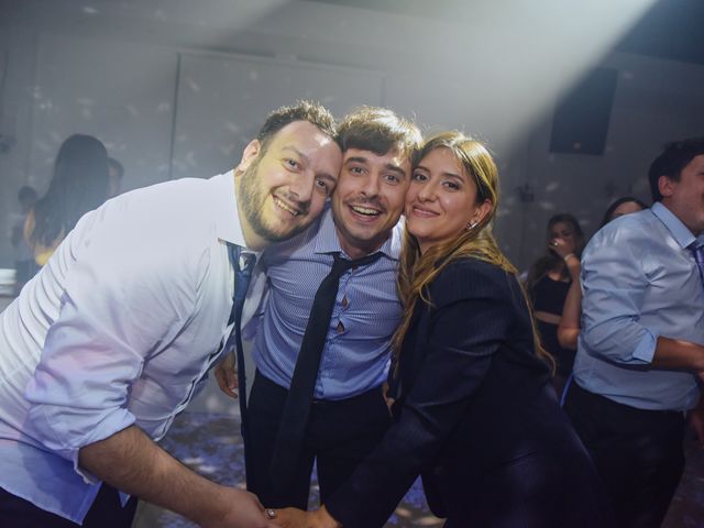 El casamiento de Patricio y Azul en Burzaco, Buenos Aires 15